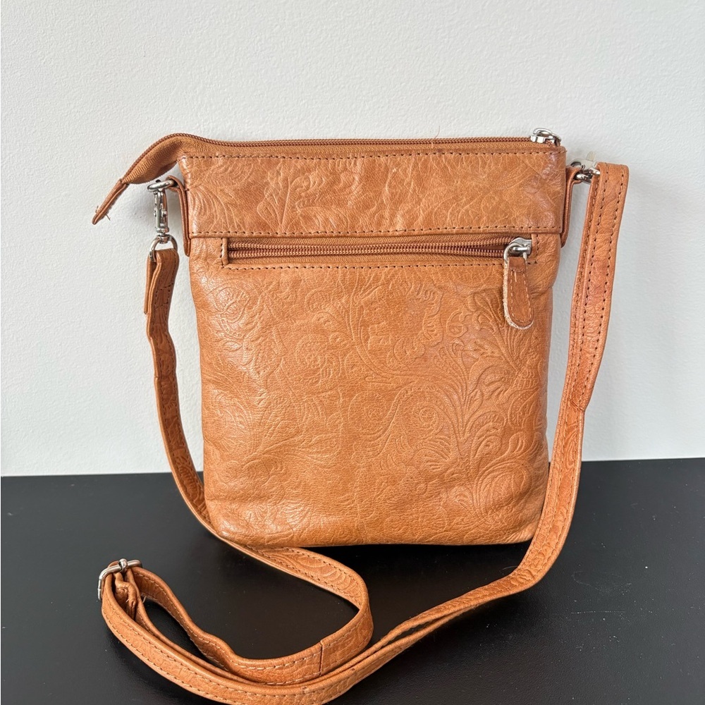 Bueno Leather Collection  Leather Crossbody Bag Tan Embossed - Picture 2 of 5